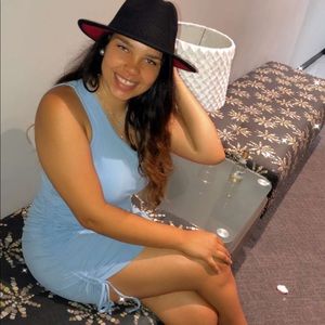 Meet your Posher, Gabby